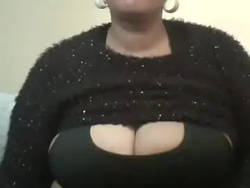 Ddboobsnipples  live sex cam