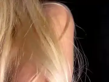 Electrax225  live sex cam