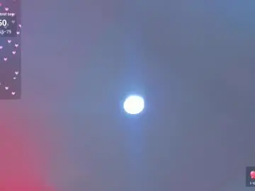 Emilywillis8  live sex cam