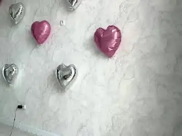 Helen__eve  live sex cam