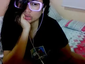 Laurengirls1  live sex cam