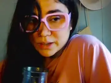 Laurengirls1  live sex cam