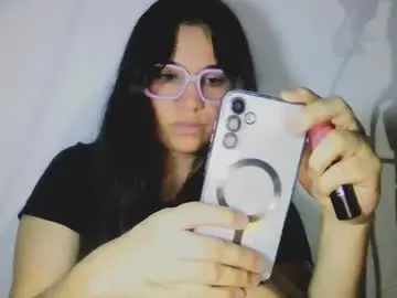 Laurengirls1  live sex cam