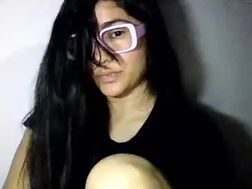 Laurengirls1  live sex cam