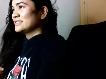 Laurengirls1  live sex cam