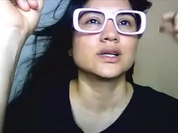 Laurengirls1  live sex cam