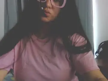 Laurengirls1  live sex cam