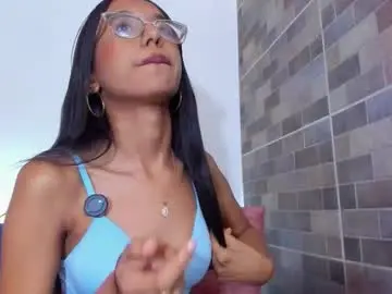 Luna_valen  live sex cam