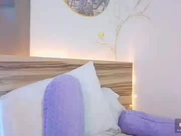 Luna_valen  live sex cam
