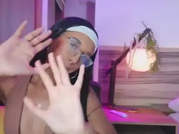 Luna_valen  live sex cam