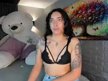 Magic_ivone  live sex cam