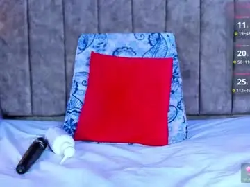 Roussevyxen  live sex cam