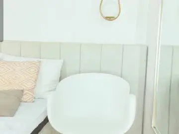 Sensualjeen  live sex cam