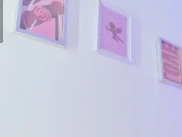 Sensualjeen  live sex cam