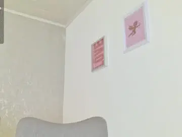 Sensualjeen  live sex cam