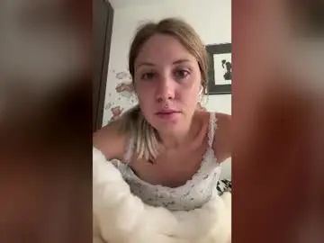 Sofia10127  live sex cam