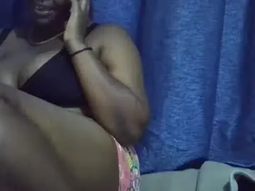 Trendybootie  live sex cam