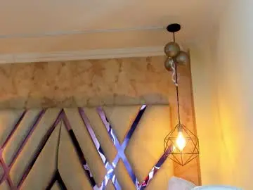 Valenluxury  live sex cam