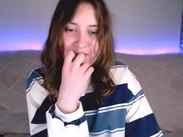 Yummypolly  live sex cam