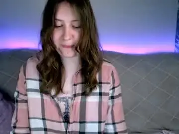 Yummypolly  live sex cam