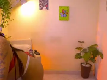 Blueflora  live sex cam