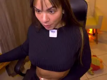 Blueflora  live sex cam