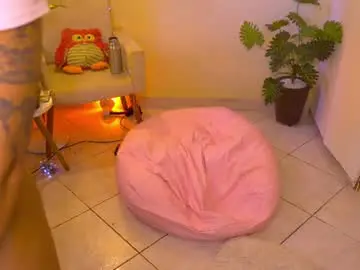 Blueflora  live sex cam