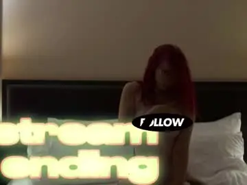 Carolineandlover  live sex cam