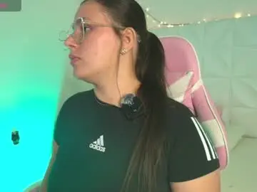 Ivonnygoldie  live sex cam