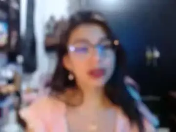 Kateeen18  live sex cam