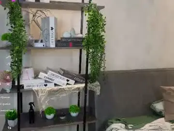 Libbienoffsinger  live sex cam