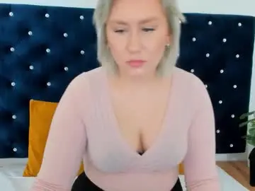 Oliviahotbody  live sex cam