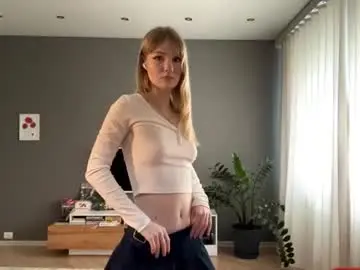 Piastonesifer  live sex cam