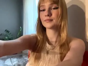 Piastonesifer  live sex cam