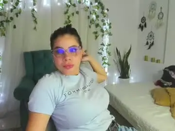 Taragreyt_  live sex cam