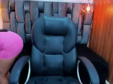 Taylor_ross1  live sex cam