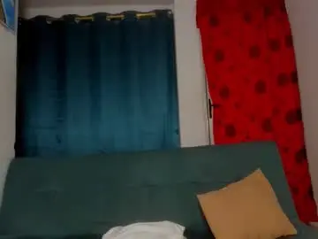 Coralinej0nes  live sex cam