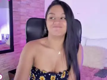 Danna_gomez19  live sex cam