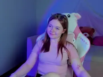 Elinavale  live sex cam