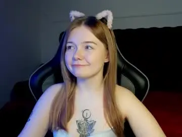 Elinavale  live sex cam