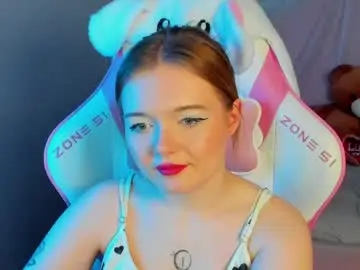 Elinavale  live sex cam