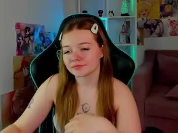 Elinavale  live sex cam
