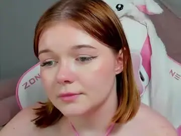 Elinavale  live sex cam
