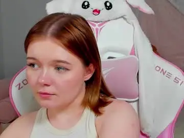 Elinavale  live sex cam