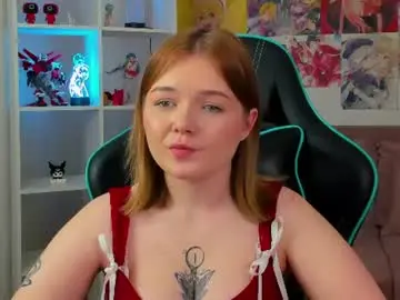 Elinavale  live sex cam