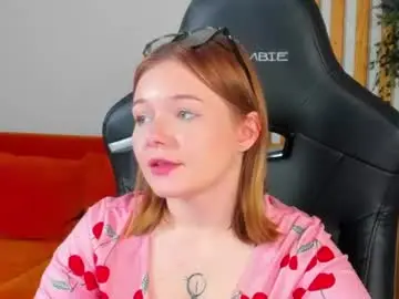 Elinavale  live sex cam