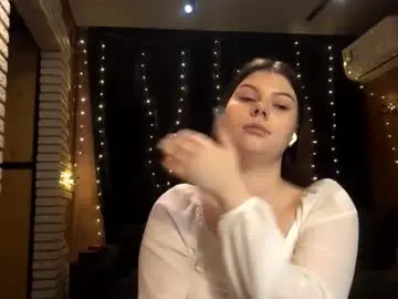 Laveniaabadi  live sex cam