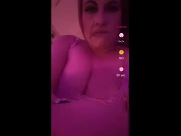 Lickmelolliee  live sex cam
