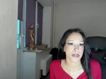 Miazii  live sex cam