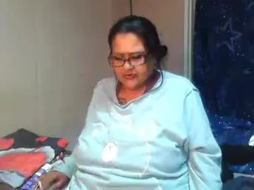 Naughtinatz  live sex cam